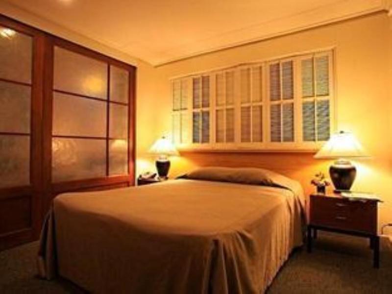 Mabini Mansion Hotel & Residential Suites Манила Экстерьер фото