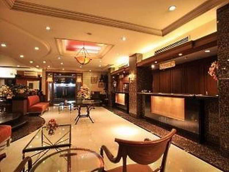 Mabini Mansion Hotel & Residential Suites Манила Экстерьер фото